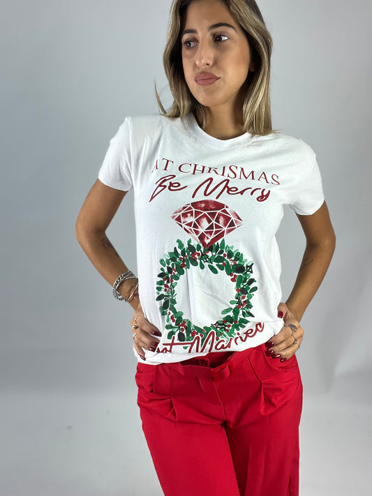 T-shirt be merry promo