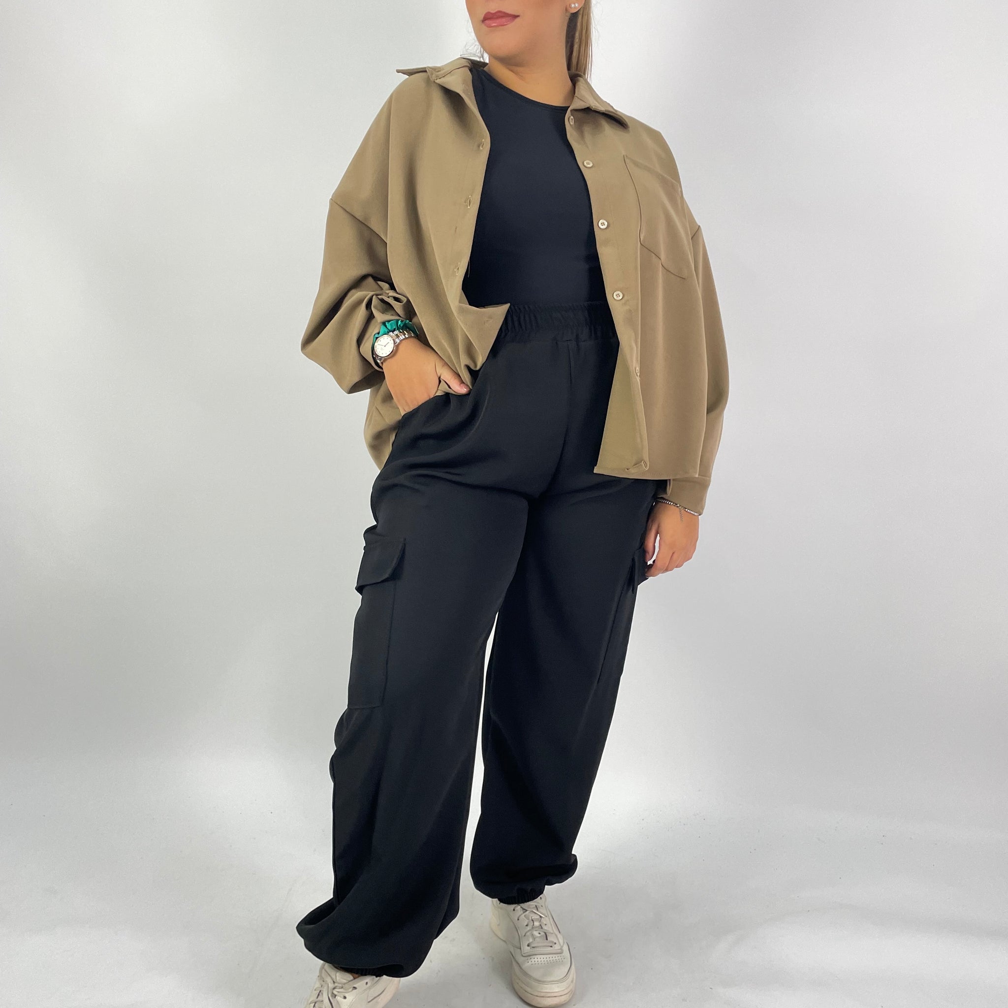 Camicia con tasche curvy