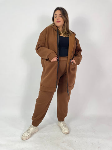 Coordinato felpa lunga e pantalone tuta